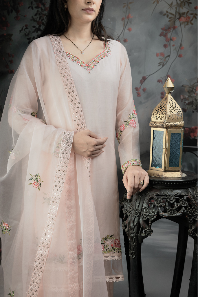 Ruhani Kurta Set